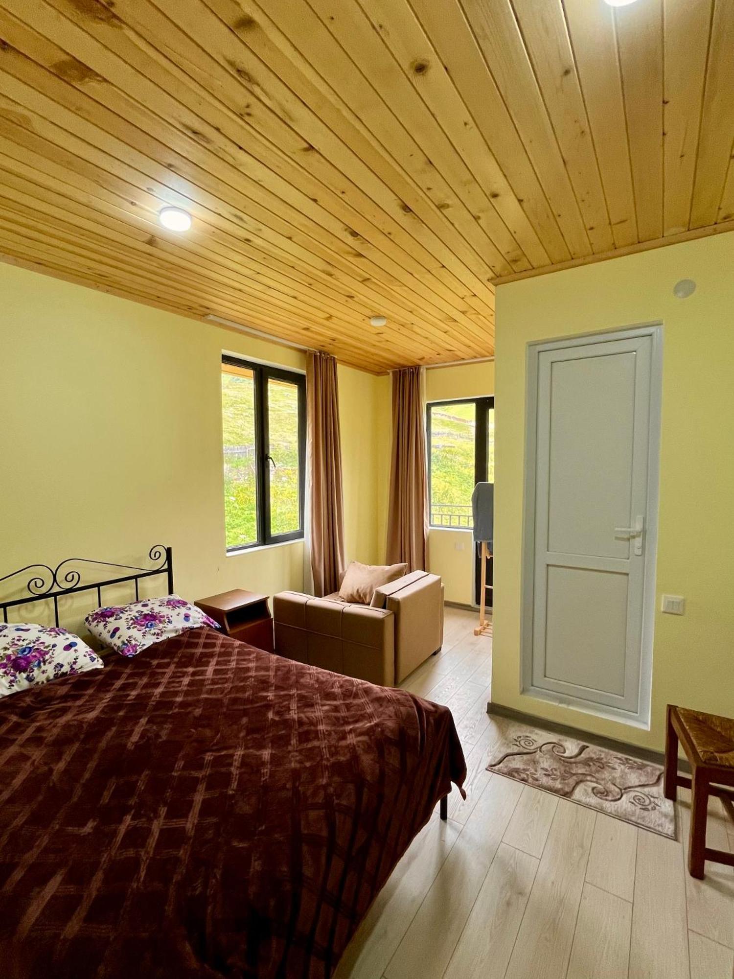 Gamarjoba Guest And Art House Hotel Ushguli Eksteriør billede